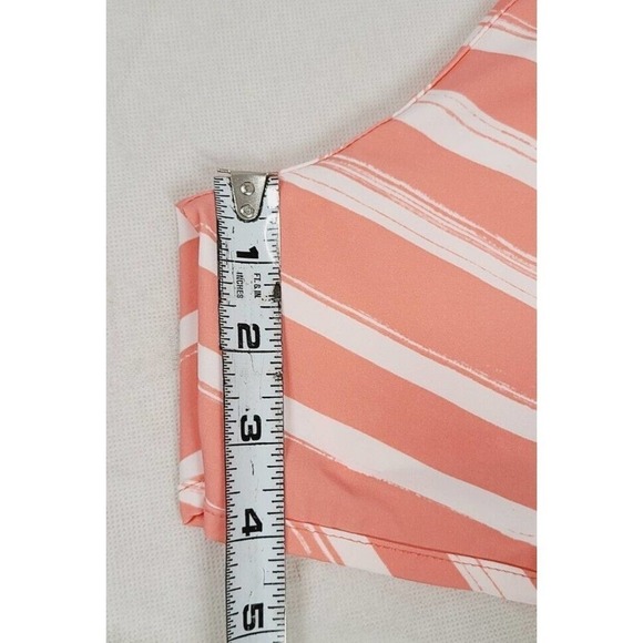Columbia Omni Shade Bogata Bay Stretch Shorts 3" 50 UPF Stripe Coral Women's XXL - Picture 4 of 12